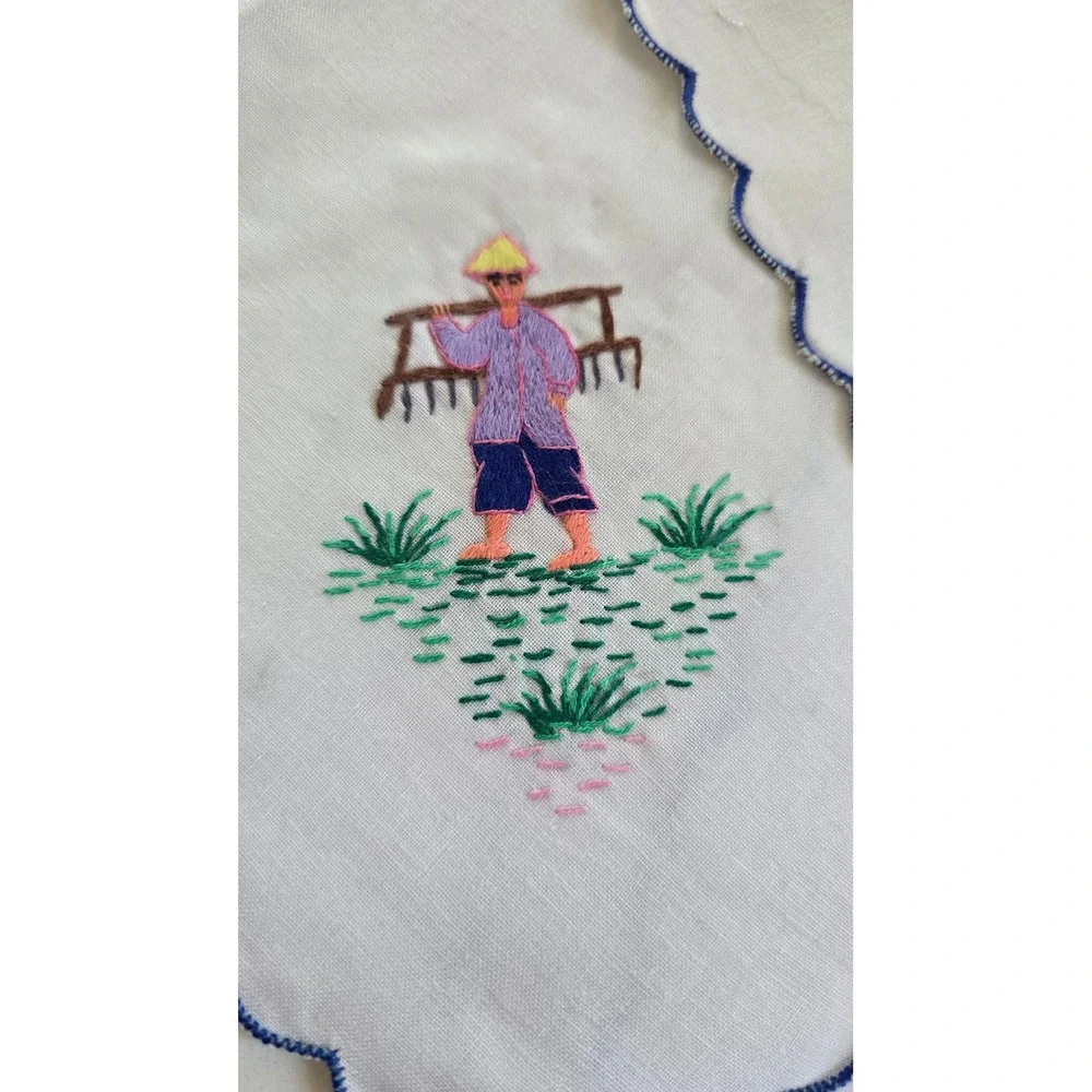 Vintage Hand Embroidered Napkins Scalloped Edge Set of 8 Folk Art Farm Scenes